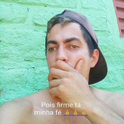 Luciano91451445's profile picture. Aquele que me guia é maior que as dificuldades que me cercam..🙏🙏🍃🍀