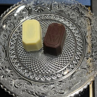 AppleSymphonyXX's profile picture. お花、景色、動物に癒しを感じております。 初心者です。基本リツイートさせていただき休憩中に楽しんで鑑賞しております。皆様ありがとうございます。DMなどのご返事はしておりません。たまに鑑賞した映画等(映像ソフト)お知らせします。よろしくお願いします。 来ぬ人をまつほの浦の夕なぎに焼くや藻塩の身もこがれつつ