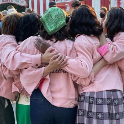 “the pink ladies pledge is to act cool, to look cool, and to be cool till death do us part think pink!” | dm for submissions | owner: @Xloony_moonyX