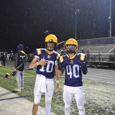 JakeMiller_10's profile picture. LCHS 26’ | 6’2, 175 | QB | Football | Basketball | 4.1 GPA |