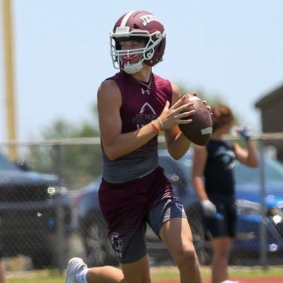 Jenks High School - CO2026 - Football - QB - 6’3 - 175lbs - 3.84gpa - #|918-281-5141|