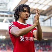 خاله قزی (@mehrad_lfc) 's Twitter Profile