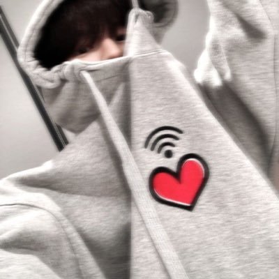 取引垢￤03￤大学生￤関西在住 ￤メルカリ中心で取引しておりましたのでTwitterでの取引は🔰です