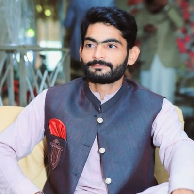 FaHaDRaZa_110's profile picture. Actor🚬
Pakistani🇵🇰
Single Smile😀