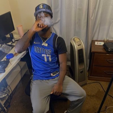 bdsimba3's profile picture. cash rules everything around me.