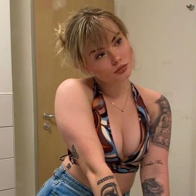 I'm a professional massage therapist,single,no kids,never married im available forhookup 😍😘