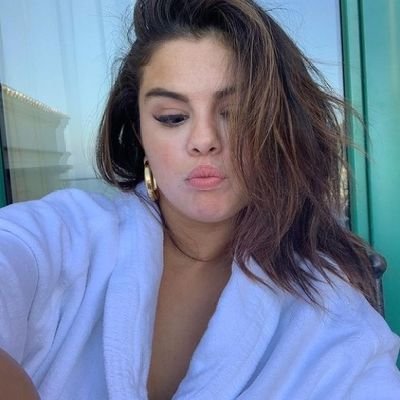 Caprid_chaos's profile picture. 𝙏𝙝𝙞𝙨 𝙥𝙡𝙖𝙘𝙚 𝙖𝙞𝙣'𝙩 𝙛𝙤𝙧 𝙩𝙝𝙚 𝙛𝙖𝙞𝙣𝙩 𝙝𝙚𝙖𝙧𝙩𝙚𝙙 ❥