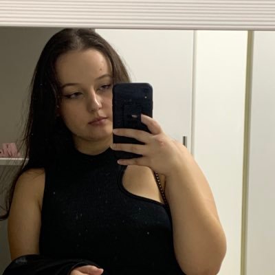 juliabetinardi1's profile picture. 