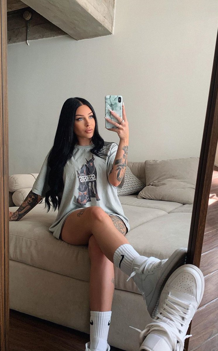 GinaCar79766129's profile picture. Follow me for nudes in dm☺
I’m a limited edition, there’s only one me
dm me😋