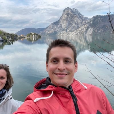 🇵🇹🇪🇸. Graduated in Medicine at University of Salamanca. Nephrologist at Hospital San Pedro de Alcántara @ Cáceres