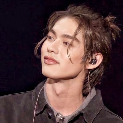 รักน้อนไบร์ท สนับสนุนงานไบร์ททุกอย่างนะครับ