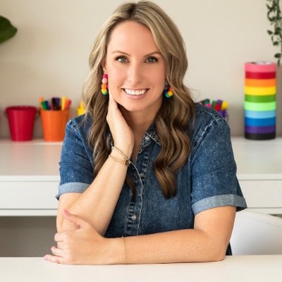 preschool teacher inspiring little learners through play. Blogger @ https://t.co/0z4pOylLNl and TPT author.