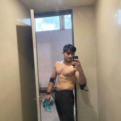hrishab108's profile picture. Software Engineer