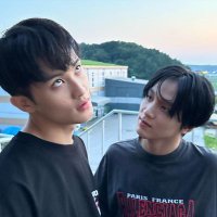 ⇢ ˗ˏˋ joyy ࿐ྂ plz slide right🙄 (@jwiethinker) 's Twitter Profile