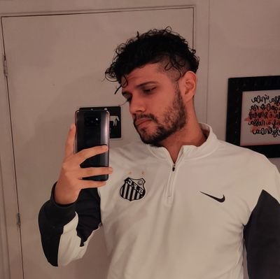 CAugusto1999's profile picture. YAHW em primeiro lugar;

1 Corintios 6 12:20

O resto é por conta !