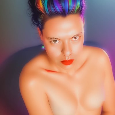 Soy asistente contable, me gustan los deportes menos el futbol, estudio la carrera de fotografia profesional