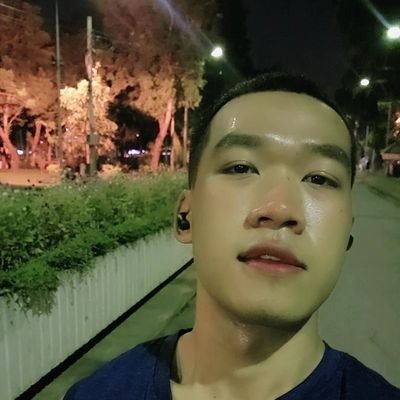 sromhorm's profile picture. ประธานบริษัท เสื่อมสตูดิโอ