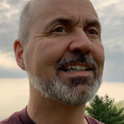 Psychedelic architect of digital dreamscapes, stirring up a technicolor tempest in VR gaming. Creator of Flying Squirrel Chase and Portal Run for Meta Quest.