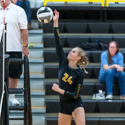 brhs ‘25 | brhs volleyball #24 | brhs basketball #1