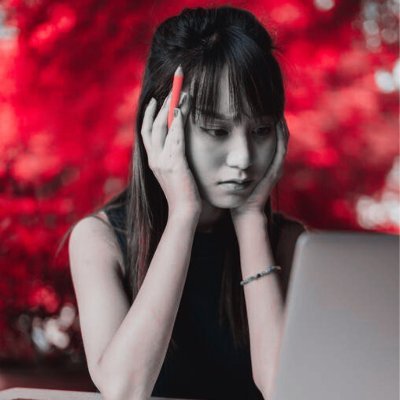 Moza_money's profile picture. +500.000 Abos Tiktok | Monteur vidéo |

Viens suivre mes aventures !
__________________________________