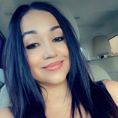 Blogger, humanitarian and activist. Social Media Manager of COFECA and Dia Del Salvadoreño in Los Angeles; mother; warrior; runner; 🏃♀️ traveler; ❤️