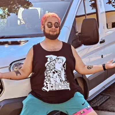 @stradaberry @fakefrownsbooking @fakestfrown on instagram