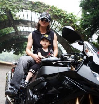 leo604448's profile picture. 