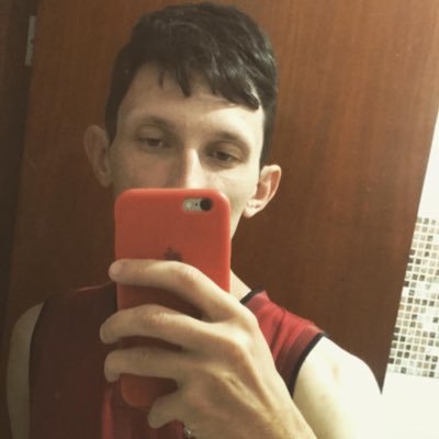 andremeirellees's profile picture. Não sei o que faço aqui, mas cá estou.