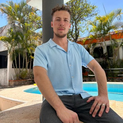B2B Lead Agency - Follow me to 20K/Month
WIFI Money, Move country, Live Life.