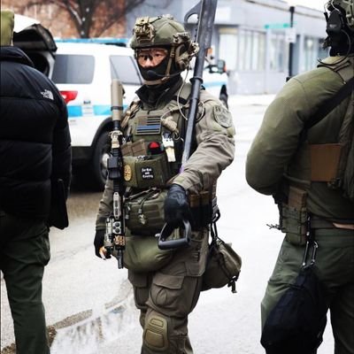 The Official Twitter Page of Chicago Police SWAT