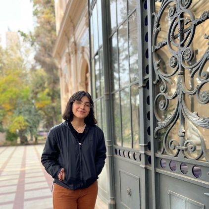 Lectora constante 💕 Curiosa por naturaleza 🐞
Siempre activa por ig, les dejo el link ⤵️