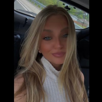 juliaa_rall's profile picture. everything happens for a reason