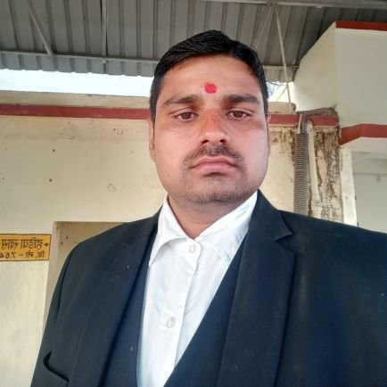20cc1ee9d245421's profile picture. Advocate district court prayagraj up