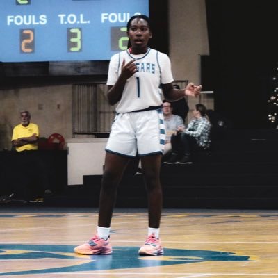 🎓Class of 2025🎓 | GPA 4.0 | 5’7” Combo Guard 🏀| Outfielder 🥎|Creekside Christian Academy | NCAA ID# 2203464843 | IG: kyra_ware1 l AAU Team: @TheGaDominance