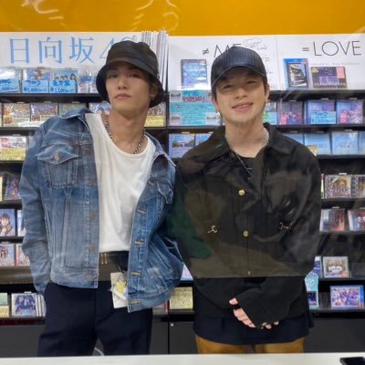 kT1Ck8udpeSkKRW's profile picture. 