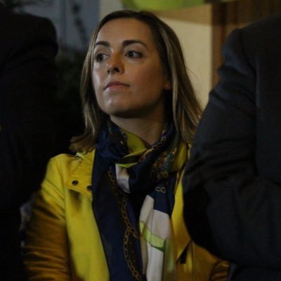 Cartagenera. Abogada. Coordinadora de Contratación y Patrimonio en el Ayuntamiento de Cartagena. Si te caes siete veces, levántate ocho. Alis volat propriis.