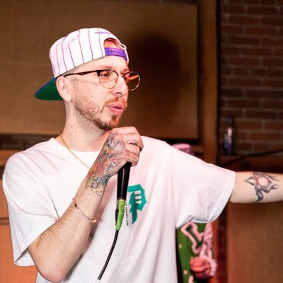 Networking w/ New Artists all Around the World. Rapper, Engineer and Streamer! I make music and game on Twitch: https://t.co/GSqM2N4Irt