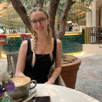 Ellie Mai | 📚☕️ (@elliemaiblogs) 's Twitter Profile Photo Ellie Mai | 📚☕️ (@elliemaiblogs) 's Twitter Profile Photo