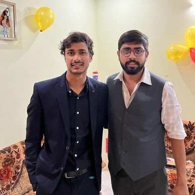 Aniket_Gupta05's profile picture. Excitingly boring.