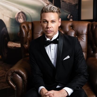 CEO CENTRE STAGE PRODUCTIONS
National Director Mister Supranational SA
President of Miss Regal INTL SA Org. Show Producer Runway & Pageants
SA Bachelor 2015