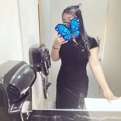 base karawang 🦋 ready booking setiap hari 🦋 terima panggilan Jabodetabek or luar Jabodetabek🦋 st-lt-private 🦋 include exclude room bisa ya sayang 🤩