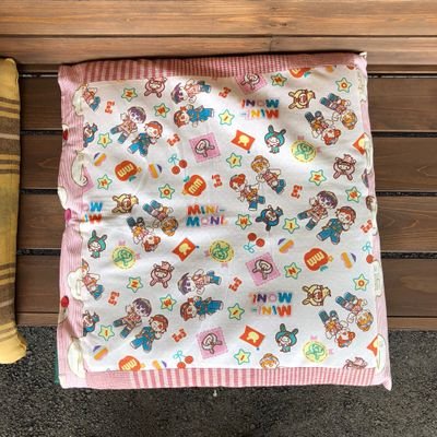 t99932's profile picture. かわいい子供用のお布団や座布団が好きです。 写真交換したい方はDMください