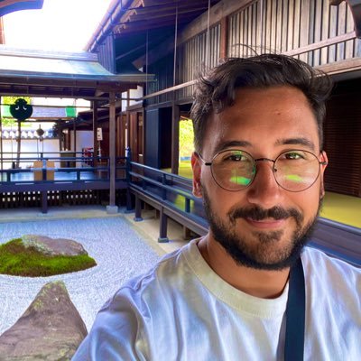 uma gayzinha qualquer de 30 anos bem basiquinha passando batido