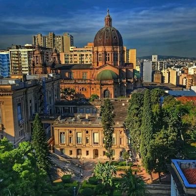 morador de São Borja RS na fronteira com Santo Tomé na Argentina , gosto de mate, churrasco, Grêmio e rock