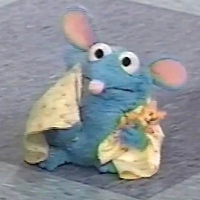 PlewsKara's profile picture. 