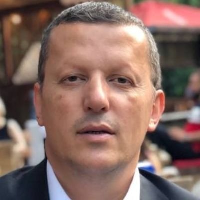 hakanknk's profile picture. Öğretmen.
Eğitim Yöneticisi. 
Çocuğun üstün yararı için çalışır.
