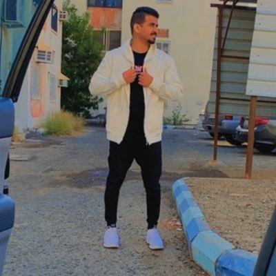 مابغى احد ياخذ مكاني بقلبك مابغى احد يذوق لذة حضنك مابغى احد يجرب الاهتمام منك انت بالذات !