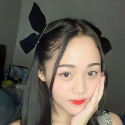 huanahe01's profile picture. From Singapore, I live in Boston, Massachusetts