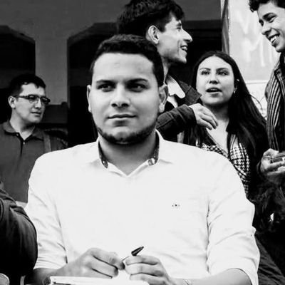 Líder de aprendices SENA 13-14 |Repre Estudiantil CSU UPTC 19-21 |Tg. Mecatrónico |Ing. Electrónico |Especialista en Proyectos (E) |Activista político🌻