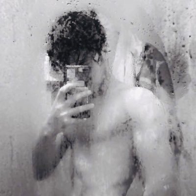 azas1234j21's profile picture. { فورب السَّماء والْأرض إنه لحق مِّثل ما أنكمْ تنطقون }